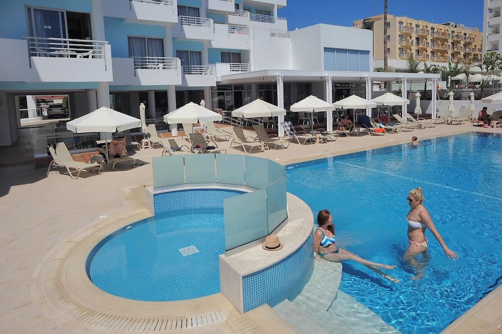 Okeanos Beach Boutique Hotel Agia Napa Exterior foto